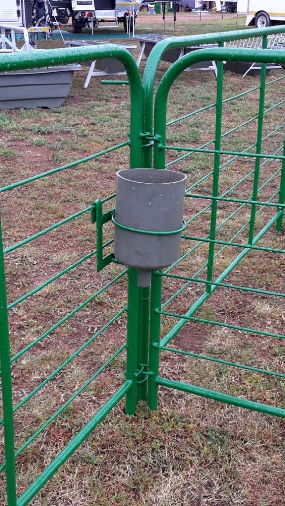 2 litre water trough mounted to a gate